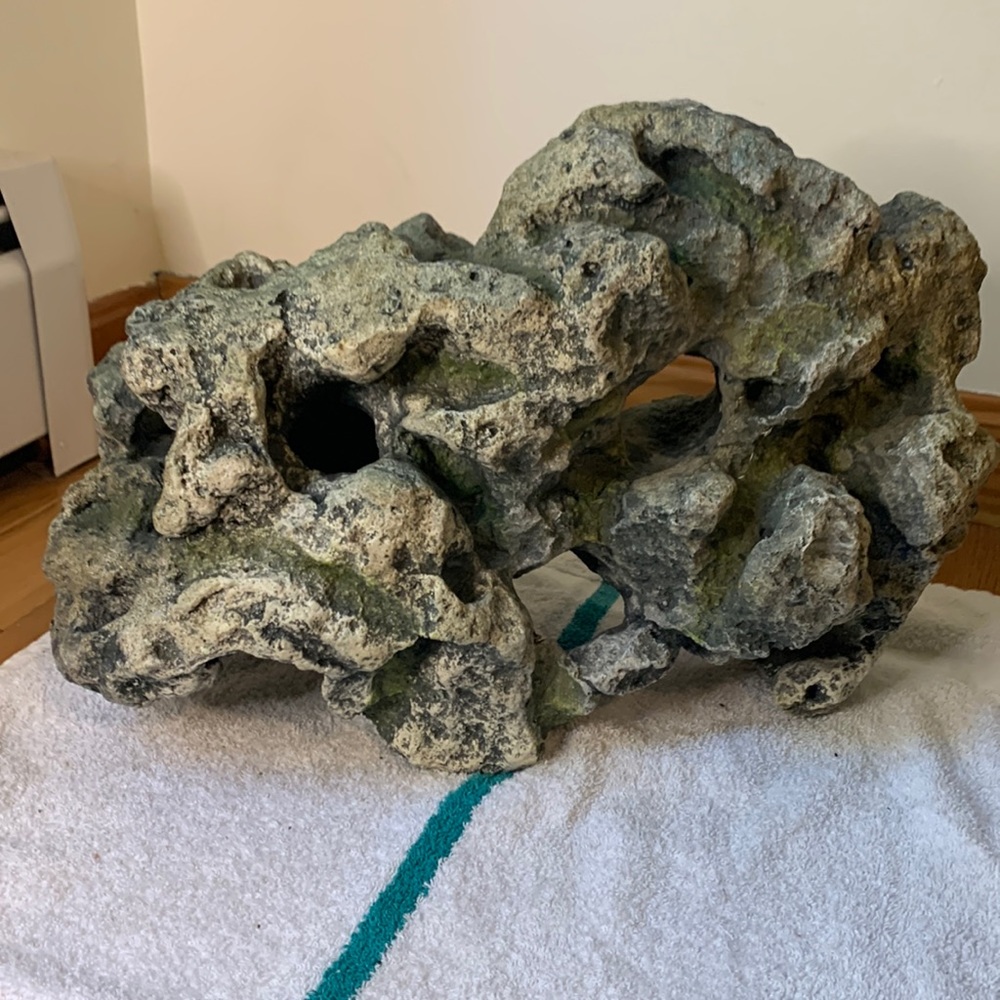 Aquarium large decoration hiding cave rock structure